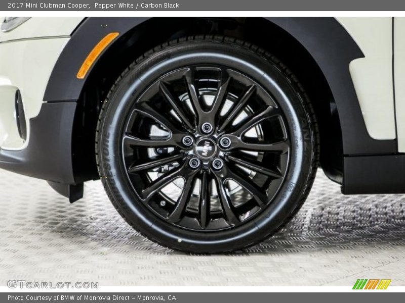 Pepper White / Carbon Black 2017 Mini Clubman Cooper