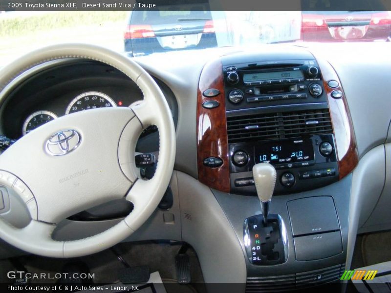 Desert Sand Mica / Taupe 2005 Toyota Sienna XLE