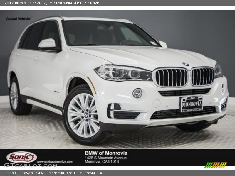Mineral White Metallic / Black 2017 BMW X5 sDrive35i