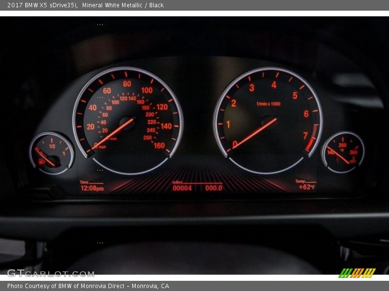 Mineral White Metallic / Black 2017 BMW X5 sDrive35i