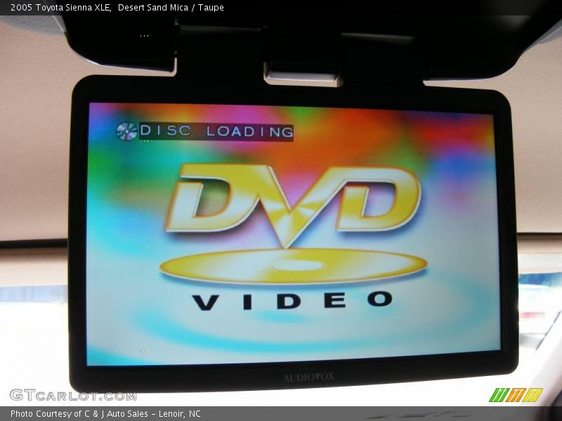 Desert Sand Mica / Taupe 2005 Toyota Sienna XLE