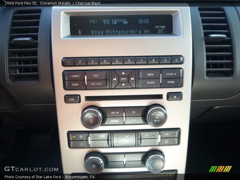 Cinnamon Metallic / Charcoal Black 2009 Ford Flex SE