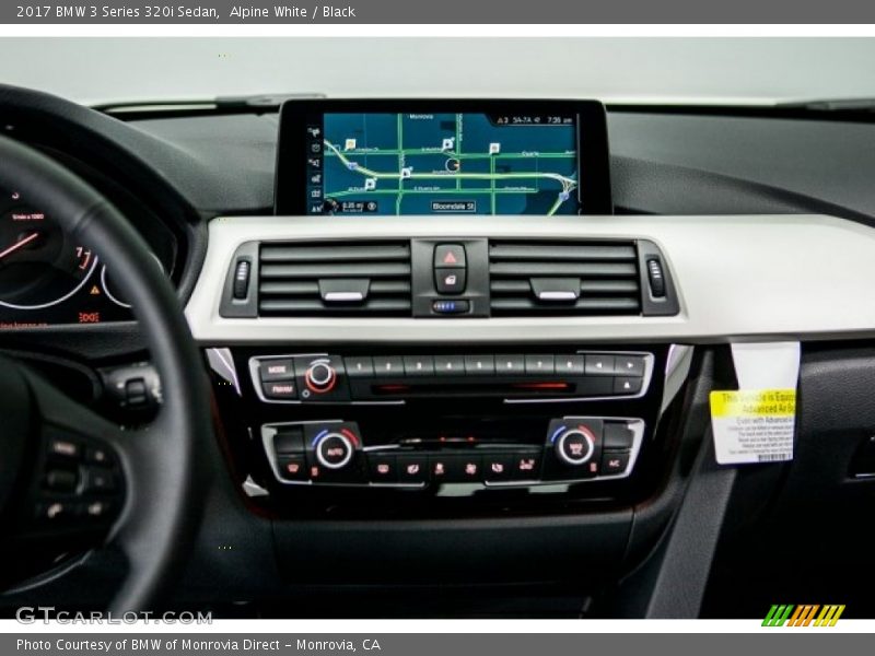 Alpine White / Black 2017 BMW 3 Series 320i Sedan