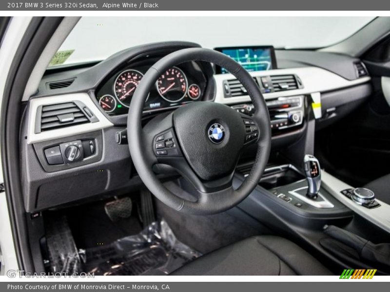 Alpine White / Black 2017 BMW 3 Series 320i Sedan