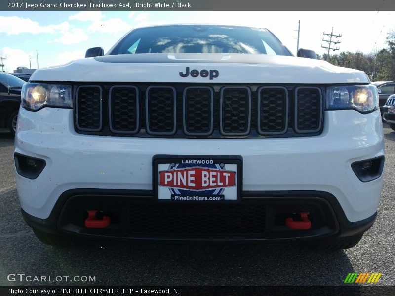 Bright White / Black 2017 Jeep Grand Cherokee Trailhawk 4x4