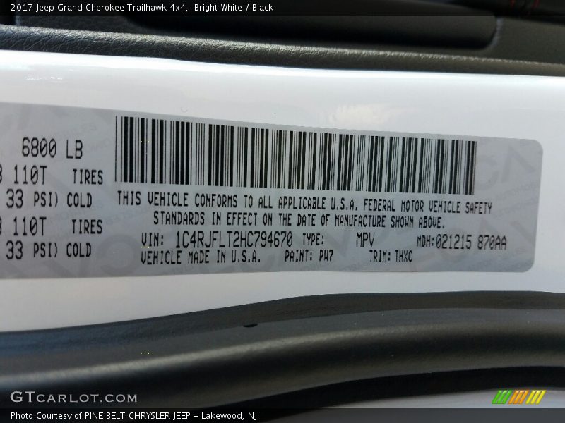 Bright White / Black 2017 Jeep Grand Cherokee Trailhawk 4x4
