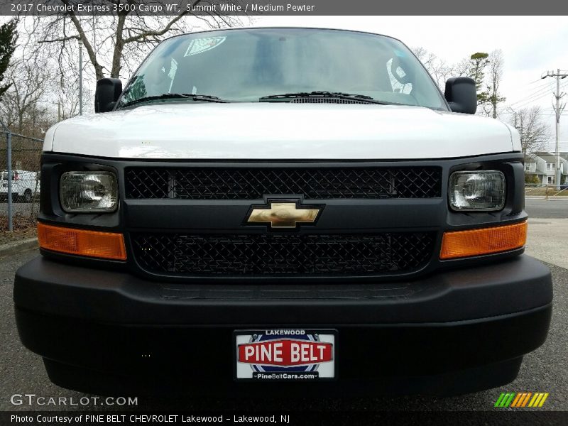 Summit White / Medium Pewter 2017 Chevrolet Express 3500 Cargo WT