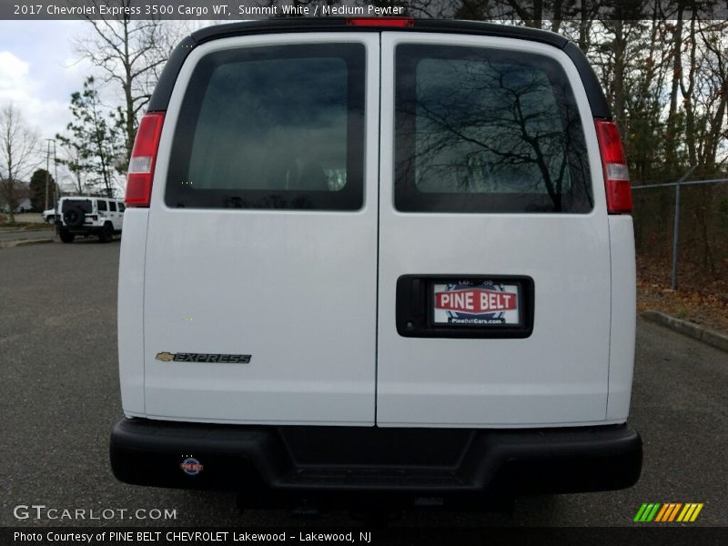 Summit White / Medium Pewter 2017 Chevrolet Express 3500 Cargo WT