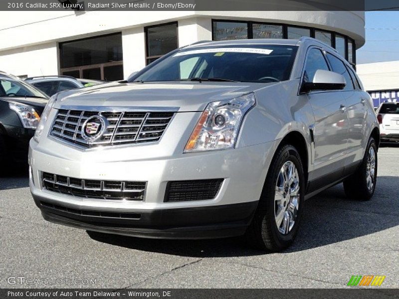 Radiant Silver Metallic / Ebony/Ebony 2016 Cadillac SRX Luxury
