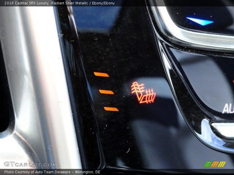 Radiant Silver Metallic / Ebony/Ebony 2016 Cadillac SRX Luxury