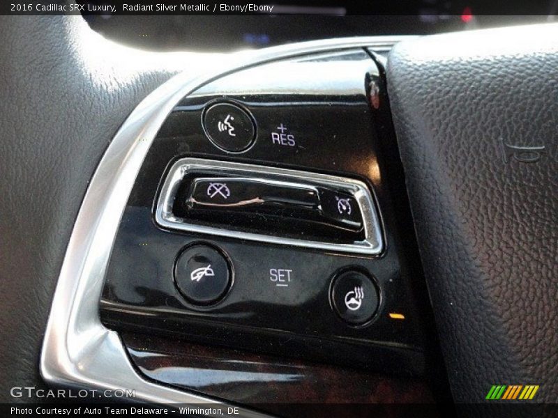 Radiant Silver Metallic / Ebony/Ebony 2016 Cadillac SRX Luxury