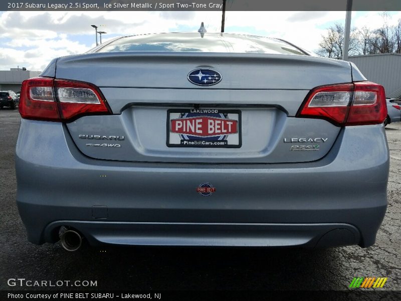 Ice Silver Metallic / Sport Two-Tone Gray 2017 Subaru Legacy 2.5i Sport