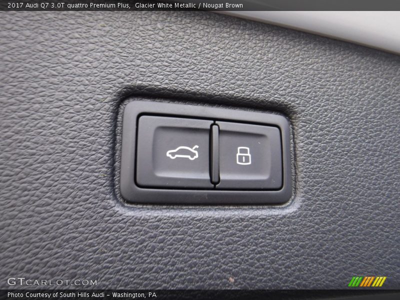 Glacier White Metallic / Nougat Brown 2017 Audi Q7 3.0T quattro Premium Plus