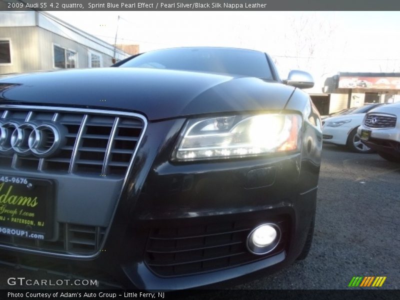 Sprint Blue Pearl Effect / Pearl Silver/Black Silk Nappa Leather 2009 Audi S5 4.2 quattro