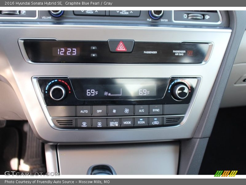 Graphite Blue Pearl / Gray 2016 Hyundai Sonata Hybrid SE