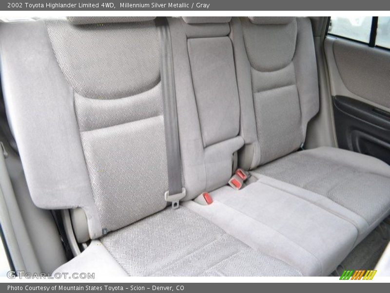 Millennium Silver Metallic / Gray 2002 Toyota Highlander Limited 4WD
