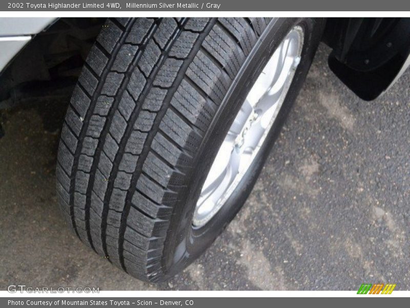 Millennium Silver Metallic / Gray 2002 Toyota Highlander Limited 4WD