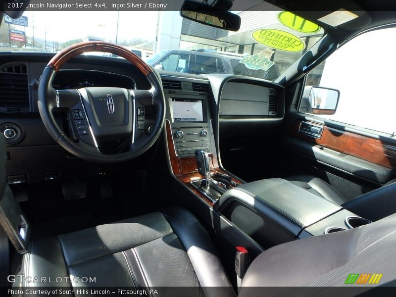  2017 Navigator Select 4x4 Ebony Interior
