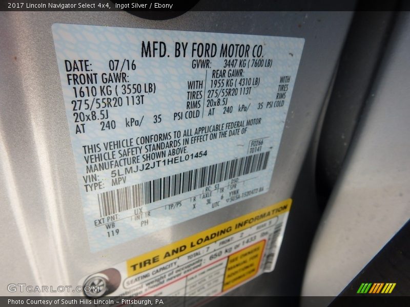 Ingot Silver / Ebony 2017 Lincoln Navigator Select 4x4