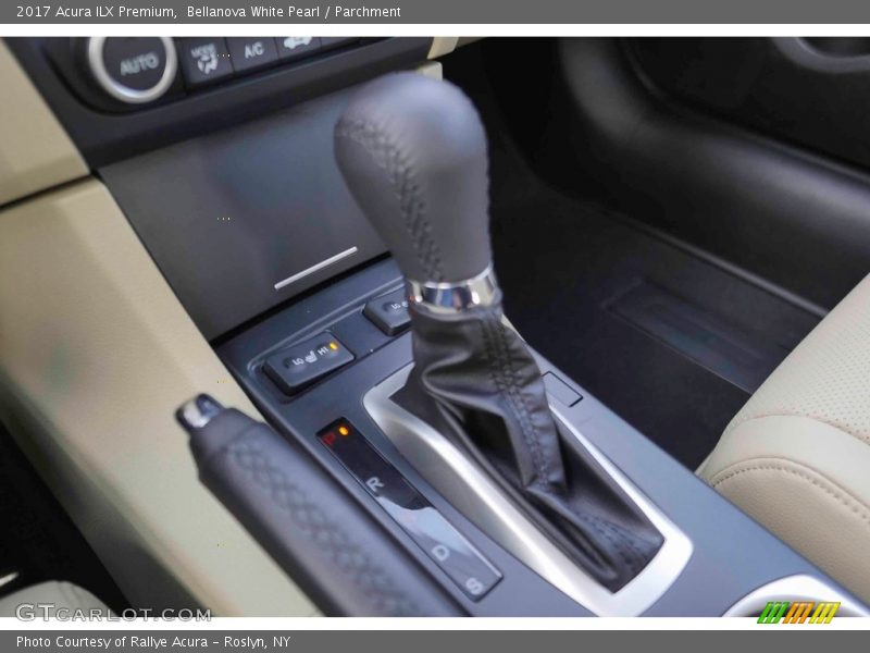 Bellanova White Pearl / Parchment 2017 Acura ILX Premium