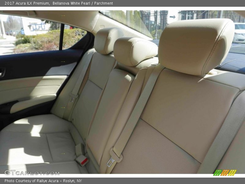 Bellanova White Pearl / Parchment 2017 Acura ILX Premium
