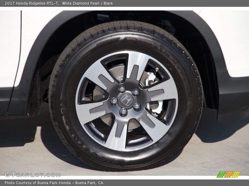 White Diamond Pearl / Black 2017 Honda Ridgeline RTL-T