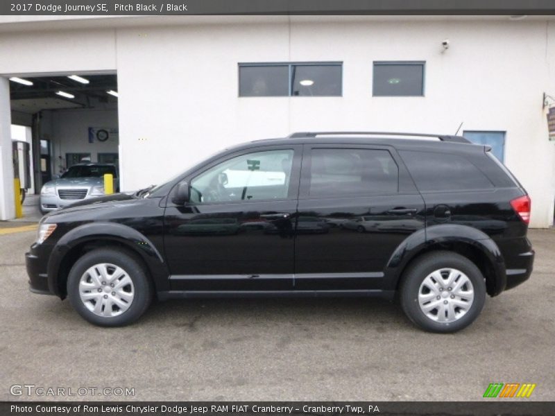 Pitch Black / Black 2017 Dodge Journey SE