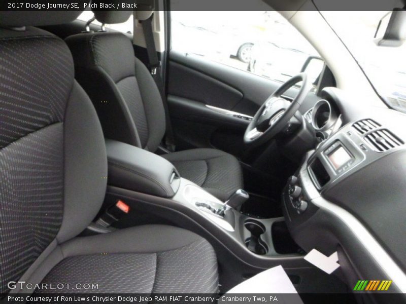 Pitch Black / Black 2017 Dodge Journey SE