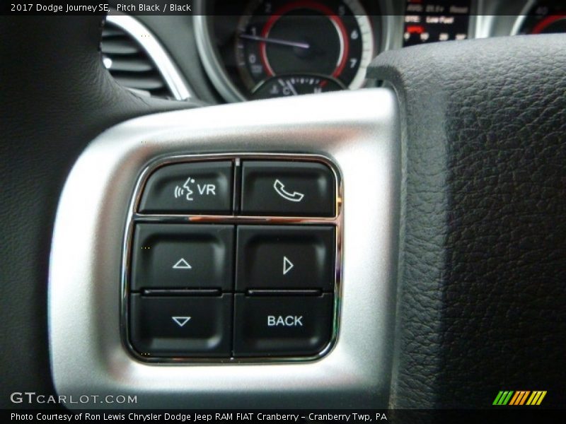 Pitch Black / Black 2017 Dodge Journey SE