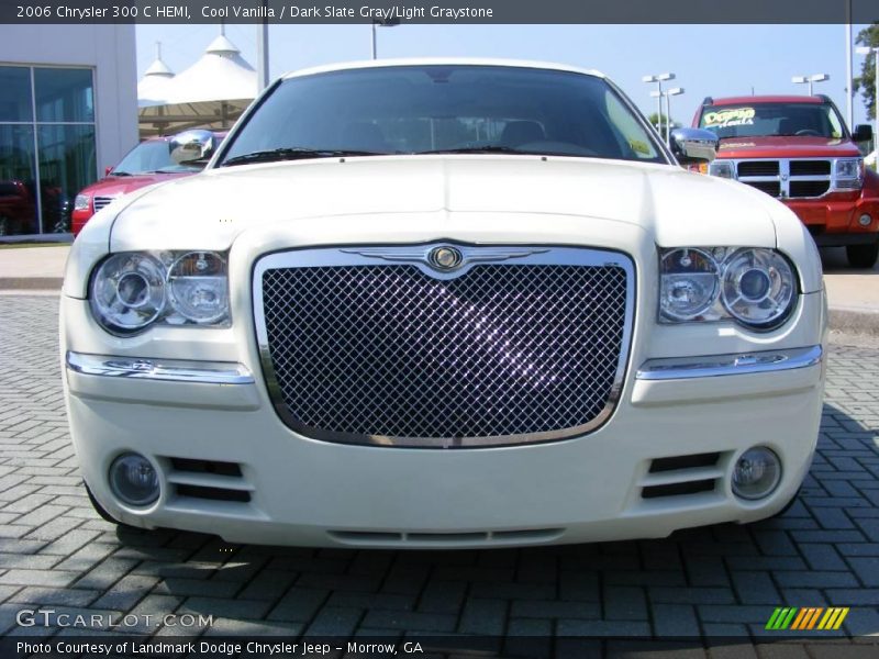 Cool Vanilla / Dark Slate Gray/Light Graystone 2006 Chrysler 300 C HEMI