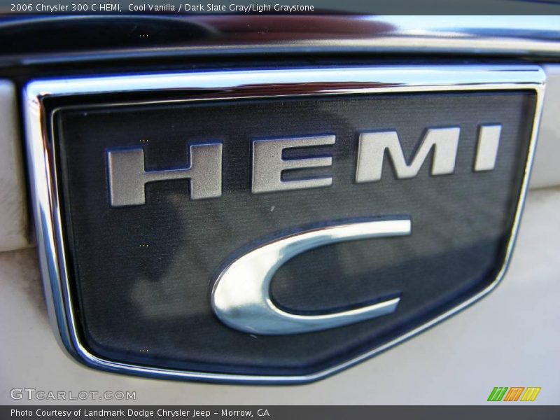 Cool Vanilla / Dark Slate Gray/Light Graystone 2006 Chrysler 300 C HEMI