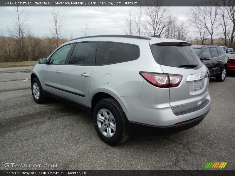 Silver Ice Metallic / Dark Titanium/Light Titanium 2017 Chevrolet Traverse LS