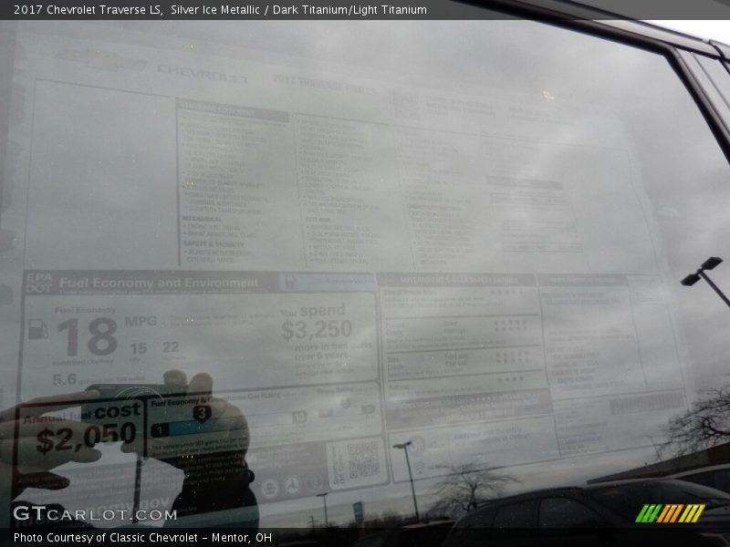 Silver Ice Metallic / Dark Titanium/Light Titanium 2017 Chevrolet Traverse LS