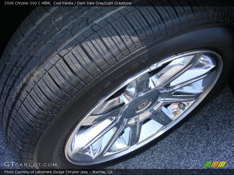 Cool Vanilla / Dark Slate Gray/Light Graystone 2006 Chrysler 300 C HEMI