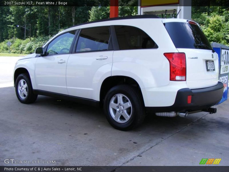 Pearl White / Beige 2007 Suzuki XL7