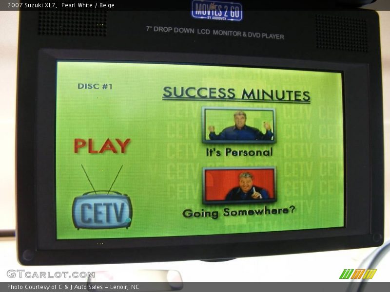 Pearl White / Beige 2007 Suzuki XL7