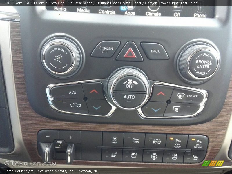 Brilliant Black Crystal Pearl / Canyon Brown/Light Frost Beige 2017 Ram 3500 Laramie Crew Cab Dual Rear Wheel
