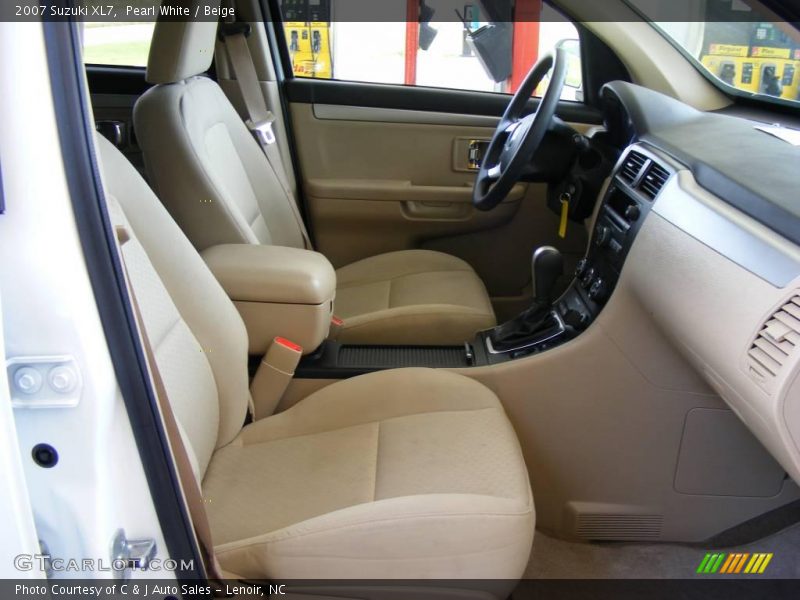 Pearl White / Beige 2007 Suzuki XL7