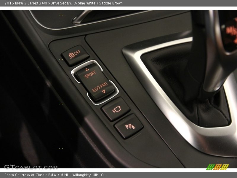 Controls of 2016 3 Series 340i xDrive Sedan