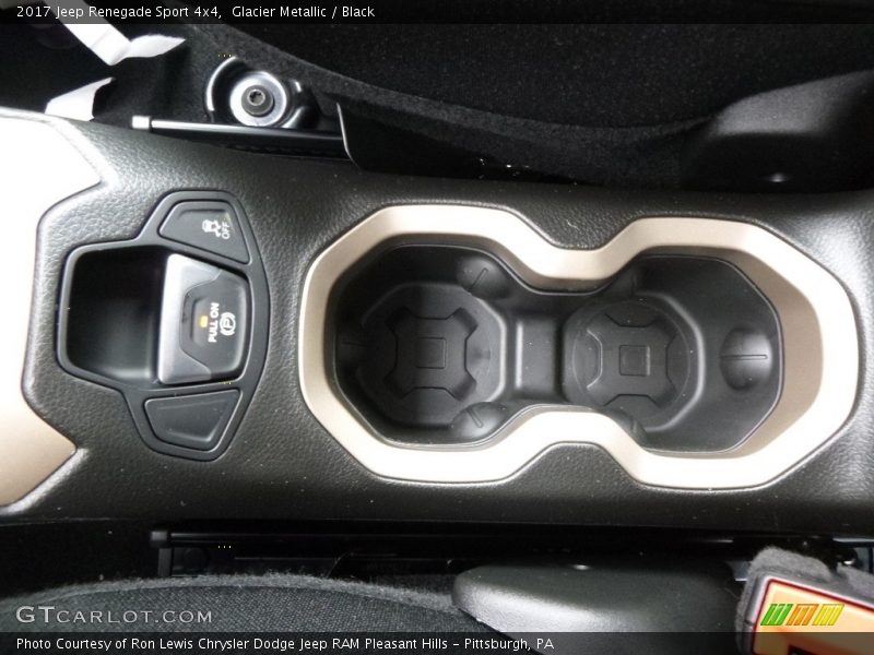 Glacier Metallic / Black 2017 Jeep Renegade Sport 4x4
