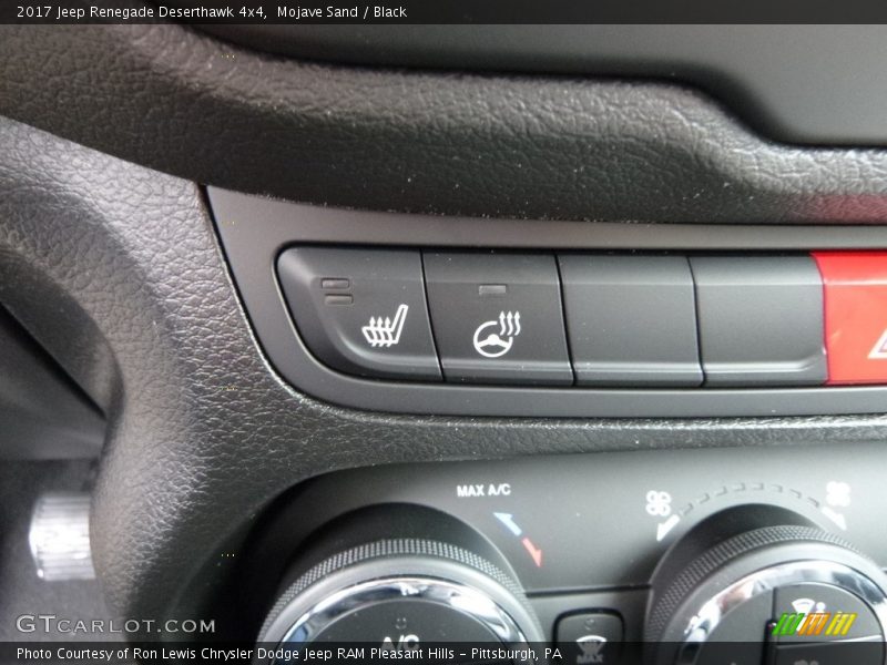 Mojave Sand / Black 2017 Jeep Renegade Deserthawk 4x4