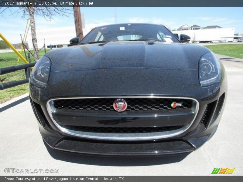 Ultimate Black / Jet 2017 Jaguar F-TYPE S Coupe
