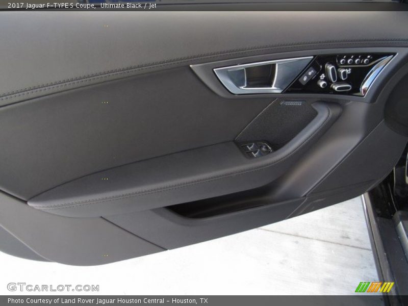 Ultimate Black / Jet 2017 Jaguar F-TYPE S Coupe