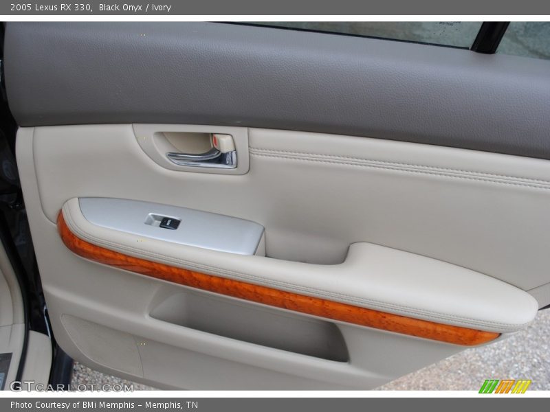 Black Onyx / Ivory 2005 Lexus RX 330
