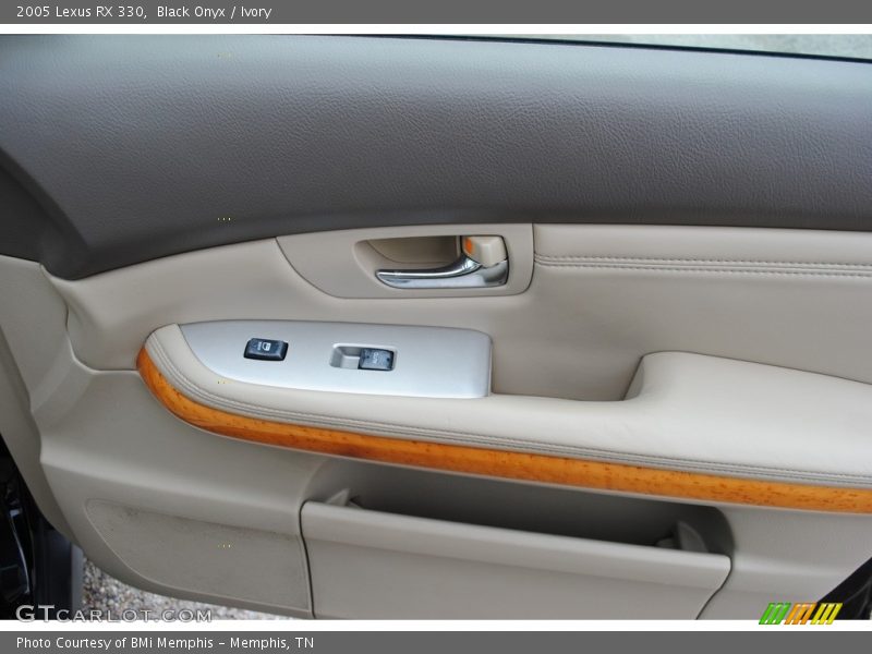 Black Onyx / Ivory 2005 Lexus RX 330