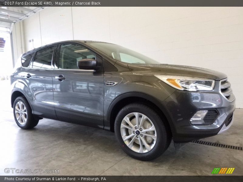 Magnetic / Charcoal Black 2017 Ford Escape SE 4WD