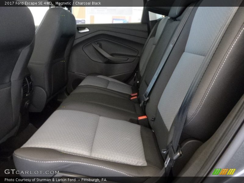 Magnetic / Charcoal Black 2017 Ford Escape SE 4WD