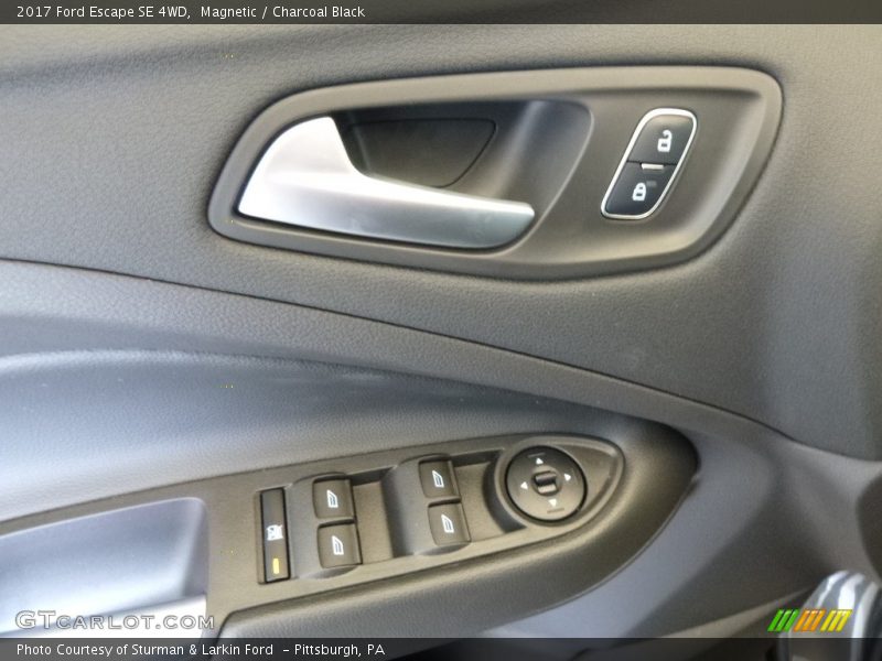Magnetic / Charcoal Black 2017 Ford Escape SE 4WD