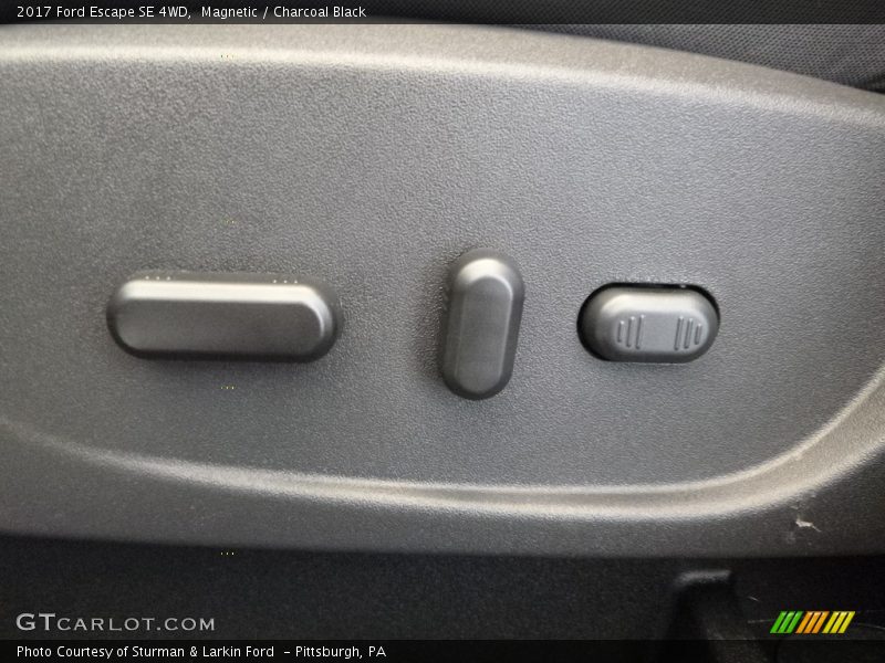 Magnetic / Charcoal Black 2017 Ford Escape SE 4WD