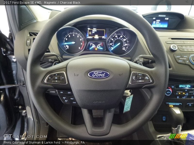 Magnetic / Charcoal Black 2017 Ford Escape SE 4WD